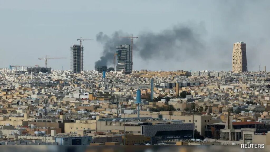 US–Israel–Iran War: तेल-गॅसनंतर आता पाण्यावरही संकट; आखाती देशांमध्ये भीषण पाणीसंकटाची भीती