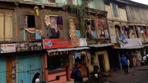 पुण्यातील बुधवार पेठेत देहविक्री रॅकेटचा पर्दाफाश 4 बांगलादेशी महिलांची सुटका, एक आरोपी अटकेत