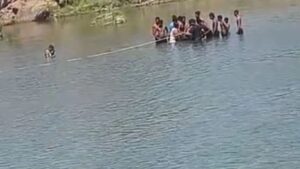 जळगाव दुर्दैवी घटना: मुलांना वाचवताना गिरणा नदीत तरुणासह 16 वर्षीय मुलीचा बुडून मृत्यू