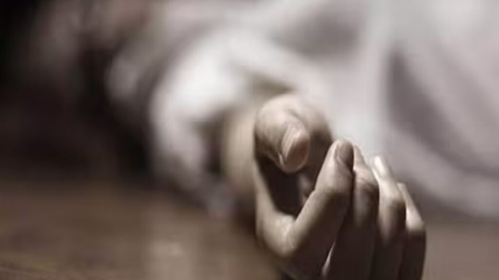 मुंबईत MDS विद्यार्थिनीची आत्महत्या ६ पानी सुसाईड नोटमध्ये ‘टॉक्सिक बॉयफ्रेंड’चा छळ उघड