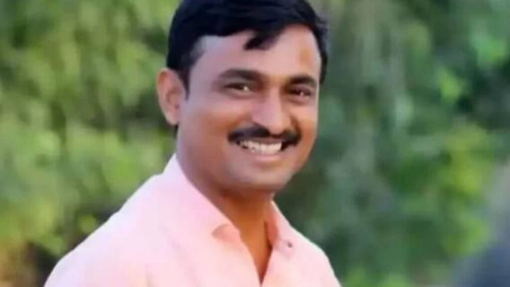 संतोष देशमुख हत्या प्रकरणातील मुख्य आरोपी जयराम चाटे काही तासांसाठी कारागृहाबाहेर