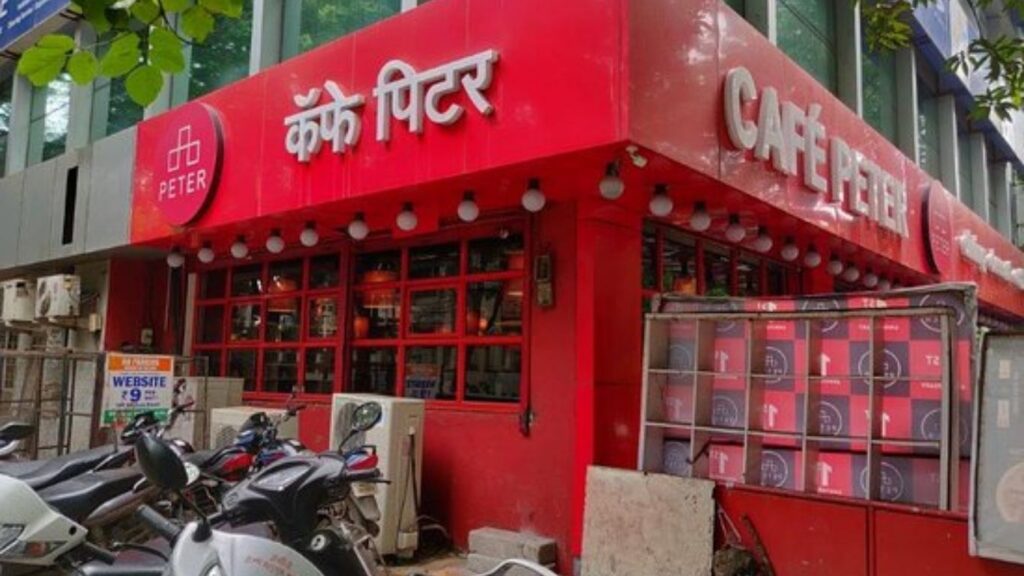 ‘कॅफे पीटर’ फ्रँचायझी फसवणूक प्रकरण: आरोपी फरार, सेशन्स न्यायालयाकडून जामीन अर्ज फेटाळला