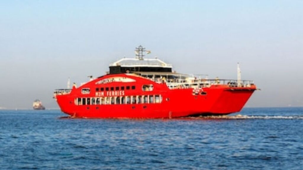 मुंबई–विजयदुर्ग Ro-Ro फेरी तात्पुरती बंद; M2M Princessच्या 4 पैकी 3 इंजिनांत बिघाड