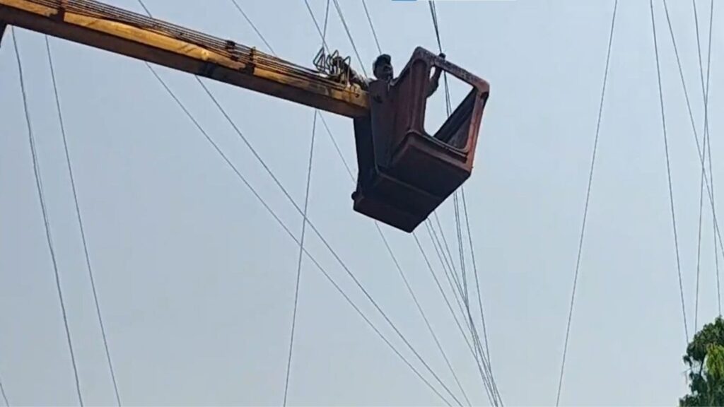 अनधिकृत ओव्हरहेड केबल्सवर पुणे महापालिकेची धडक कारवाई; कंपन्यांवर फौजदारी गुन्हे दाखल होणार