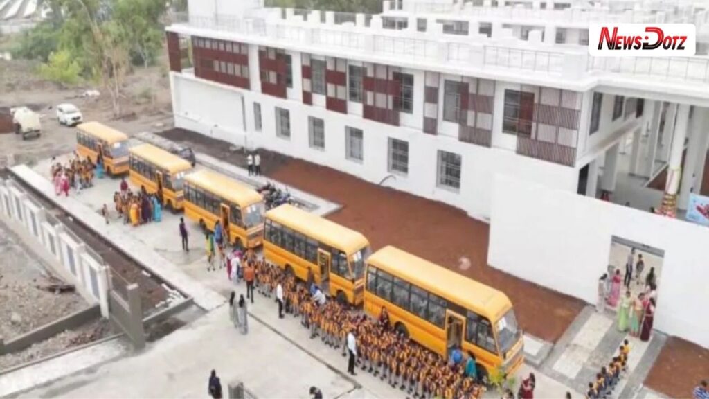 खानवडी शाळा प्रकरण: चुकीची माहिती प्रसारित केल्याप्रकरणी शिक्षण विस्तार अधिकारी गोविंद लाखे निलंबित