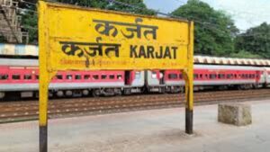 कर्जत रेल्वे कारशेडवर वाद: आदेशांकडे दुर्लक्ष करून माती भराव उल्हास काठच्या गावांना पुराचा धोका