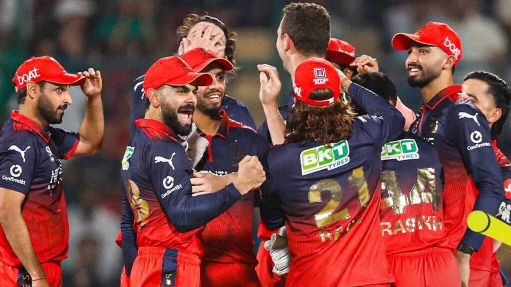 RCB ची ऐतिहासिक कामगिरी: दिल्ली कॅपिटल्सवर ९ विकेट्सनी दणदणीत विजय, जोश हेझलवूड ठरला सामनावीर