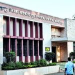 ‘गोकुळ’ ठरावांवरून राजकारण तापले 1200 दूध संस्थांच्या सुनावणीत दिरंगाईचा आरोप