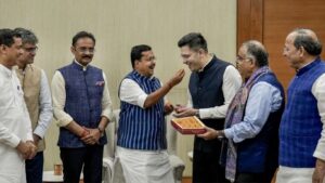 राज्यसभेत मोठी घडामोड: 7 बंडखोर खासदारांचे भाजपमध्ये विलीनीकरण मंजूर