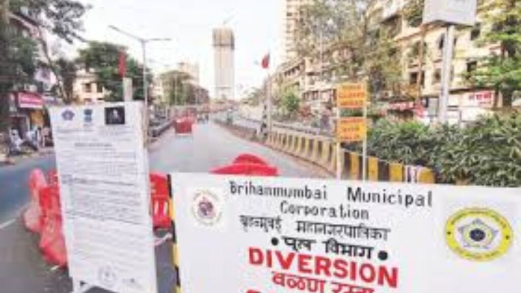 मुंबईत अनेक पुलांवरील वाहतूक बंद दुरुस्ती आणि पुनर्बांधणीमुळे शहरात कोंडी
