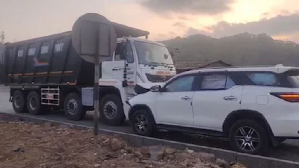 Palghar Accident: भाजप खासदार हेमंत सावरा यांच्या गाडीला डंपरची धडक; चालकाचा हात फ्रॅक्चर