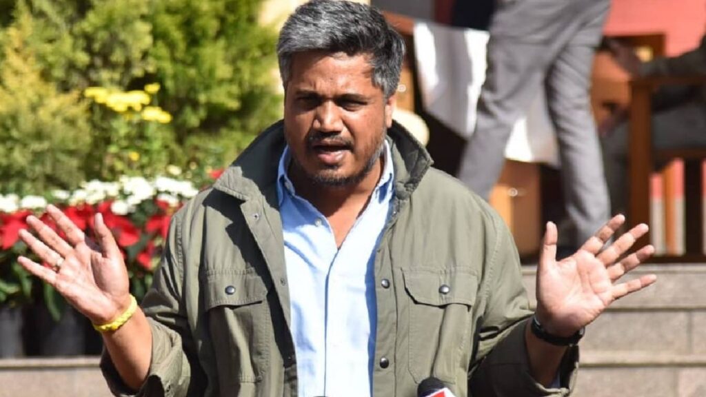 रोहित पवारांची स्पष्ट अट: भाजपाची साथ सोडल्याशिवाय दोन्ही राष्ट्रवादींचे एकत्रीकरण अशक्य