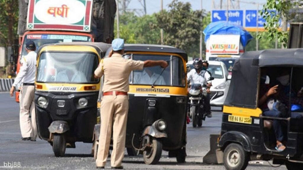 भाईंदर RTO कारवाई: ३,४४३ रिक्षांची तपासणी ५६५ चालक मराठीत नापास
