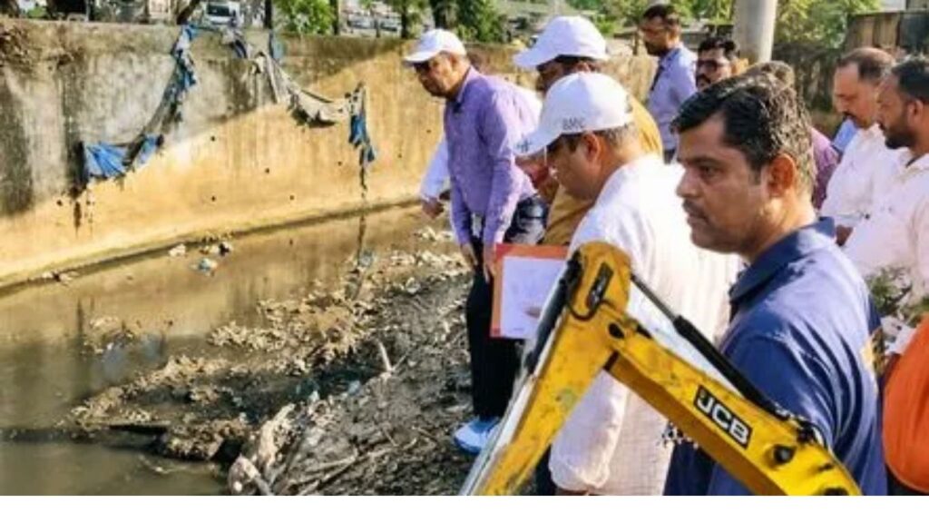 Mumbai News: नालेसफाईच्या कामांना वेग ३१ मेपूर्वी सर्व नाले स्वच्छ करण्याचे डॉ. विपिन शर्मा यांचे निर्देश