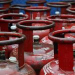 Pune LPG Cylinder Fraud: पुण्यात सिलेंडरमधून गॅसऐवजी पाणी? व्हायरल VIDEO मुळे नागरिकांमध्ये संताप
