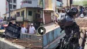 Mumbai News: नालेसफाईदरम्यान नाल्यात सापडला रिक्षाचा सांगाडा BMC कर्मचाऱ्यांनाही बसला धक्का