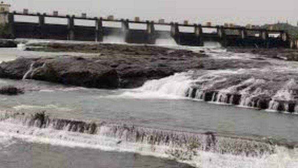 Pune Water Crisis: उष्णतेचा फटका! पुण्यातील धरणसाठा झपाट्याने घटला, पाणीकपातीची शक्यता