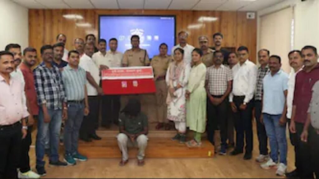 सिद्धेश्वर एक्स्प्रेस दागिने चोरीप्रकरणी मोठी कारवाई 1.27 कोटींची सोन्याची बिस्कीटे जप्त, पुणेकर आरोपी अटकेत