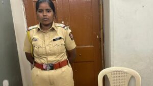 Pune Crime: PSI असल्याचा बनाव करणारी तोतया महिला पोलिस जेरबंद नेमप्लेटच्या चुकीमुळे उघड झाला भांडाफोड