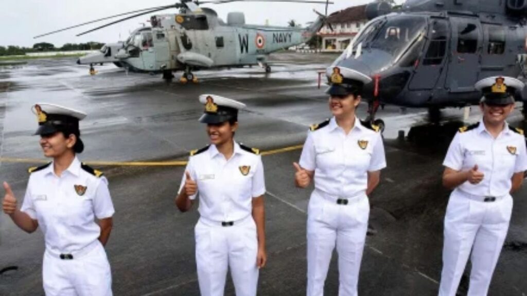 Indian Navy Recruitment 2026: परीक्षा न देता भारतीय नौदलात अधिकारी होण्याची संधी 10+2 B.Tech कॅडेट एंट्रीसाठी अर्ज सुरू