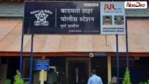 बारामतीत बेकायदा शस्त्रसाठ्यावर पोलिसांची कारवाई तरुणाला अटक, पिस्तुलांसह रायफल जप्त