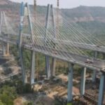 मुंबई-पुणे एक्सप्रेसवेच्या ‘मिसिंग लिंक’ला ‘शिंग्रोबा धनगर’ यांचे नाव द्या मुख्यमंत्र्यांकडे उद्योग क्षेत्राची मागणी