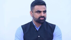 पुण्यात पाण्याचे संकट गडद! जिल्हाधिकाऱ्यांचे कडक आदेश टँकरच्या दरवाढीने नागरिक हैराण