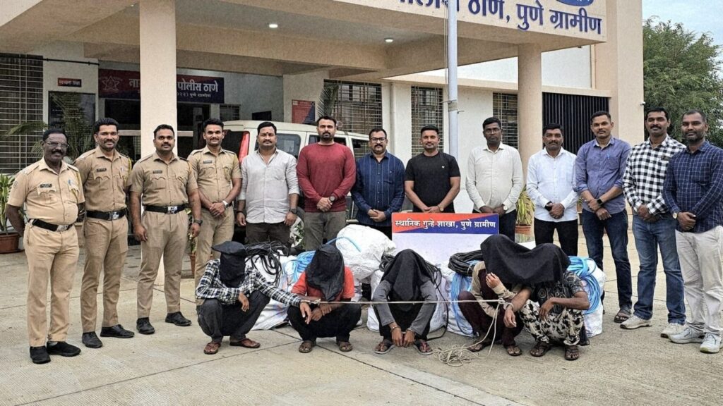 पुणे: कृषी पंपांच्या केबल चोरी करणारी आंतरराज्य टोळी जेरबंद १५० शेतकऱ्यांच्या केबल वायर जप्त, १२ गुन्ह्यांचा उलगडा