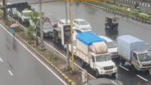 मुंबई-नवी मुंबईत मुसळधार पाऊस; अंधेरी सबवे बंद, शिरवणे पुलाखाली वाहतूक कोंडी