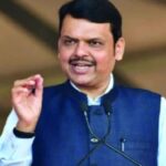 RTI नियमबदलांना तूर्तास स्थगिती अण्णा हजारे यांच्याशी चर्चा झाल्यानंतरच निर्णय, मुख्यमंत्र्यांची घोषणा
