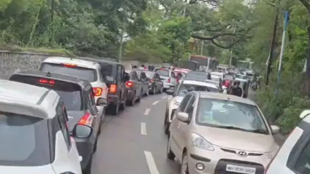 Pune Traffic News: खडकवासला परिसरात प्रचंड वाहतूक कोंडी; सिंहगड रस्त्यावर वाहनांच्या लागल्या लांबच लांब रांगा