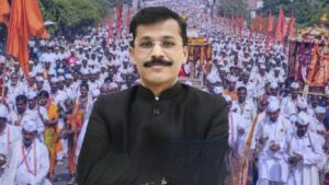 आषाढी वारीत IAS तुकाराम मुंढेंचा अनोखा गौरव वारकऱ्यांकडून पोस्टरद्वारे प्रामाणिक कार्याला सलाम