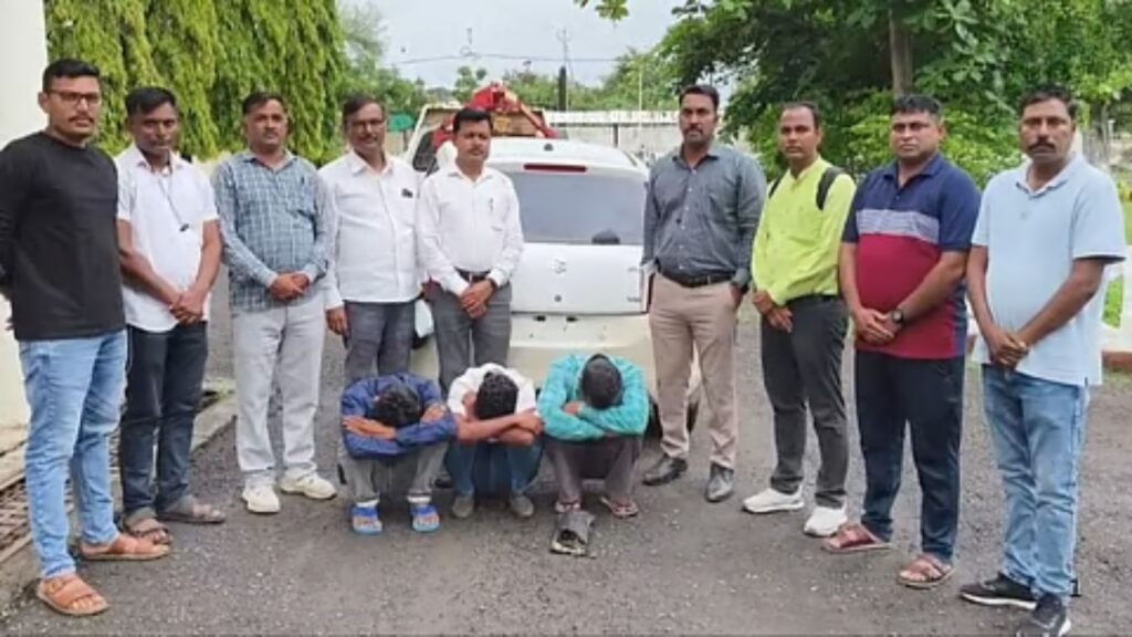 वाशिममध्ये वाहन चोरीचे तीन गुन्हे उघड तिघांना अटक, ₹5.81 लाखांचा मुद्देमाल जप्त