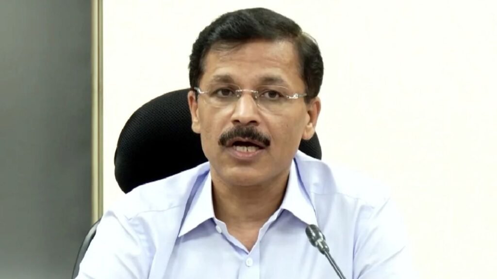 Tukaram Mundhe Action on Cipla: पुण्यात FDA ची मोठी कारवाई वडकीतील सिप्ला डेपोचा औषध विक्री परवाना रद्द