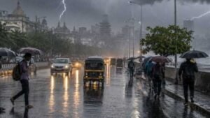 महाराष्ट्रात मान्सून पुन्हा सक्रिय मुंबई-ठाण्यासह राज्यात १७ ऑगस्टपर्यंत पावसाचा जोर