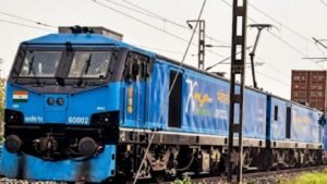 Indian Railway: भारतीय रेल्वेचा नवा विक्रम! 422 किमी प्रवासात एकाच ट्रेनमधून 360 कंटेनरची वाहतूक