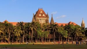 Pune Police: ‘रात्री 1.40 वाजता 200 पोलीस घरात घुसले’ दोन महिला वकिलांचे गंभीर आरोप, हायकोर्टाने मागितले उत्तर