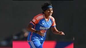 श्री चरणीचा मोठा विक्रम एका वर्षात सर्वाधिक T20I विकेट्स घेणारी दुसरी भारतीय