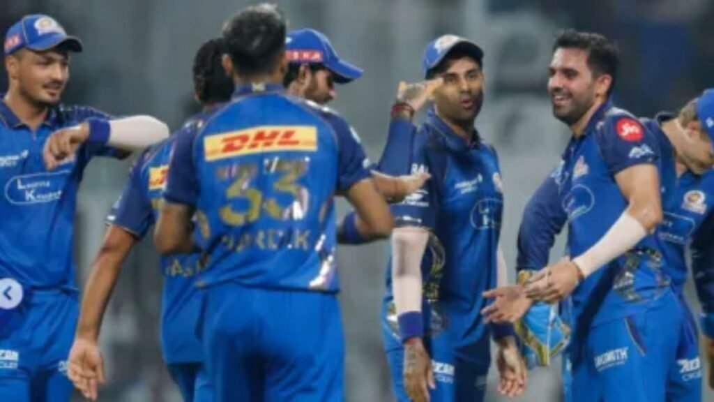 दीपक चाहरच्या तीन महागड्या बॅट चोरीला सोशल मीडियावर व्हिडीओ शेअर करत दिली माहिती