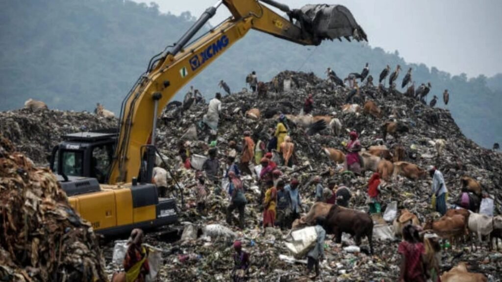 BMC Waste Vehicles: कचरा संकलनातील खोळंबा टळणार तीन विघाडदुरुस्ती वाहनांसाठी 1.48 कोटींचा खर्च