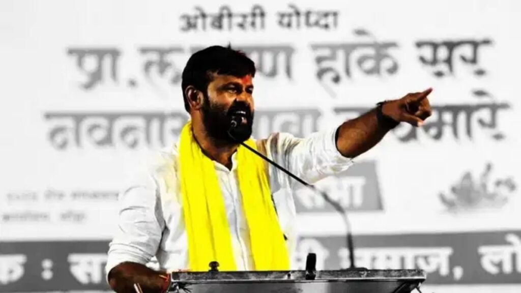 Laxman Hake Morcha: परवानगी नाकारली तरी लक्ष्मण हाके मुंबईकडे रवाना यवतमध्ये GR ची होळी