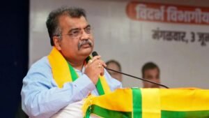 पुणे भाजपमध्ये खळबळ! रवींद्र चव्हाण यांच्या कार्यक्रमाला गैरहजेरी; १०० नगरसेवकांना कारणे दाखवा नोटीस