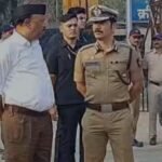 रेशीमबागेत RSS विजयादशमी सोहळ्यासाठी कडेकोट बंदोबस्त; पोलीस आयुक्त विश्वास नांगरे पाटील आणि चंद्रशेखर बावनकुळे यांची समोरासमोर भेट