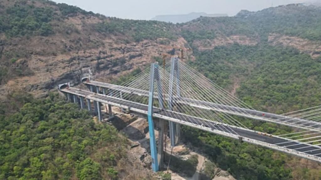 १ नोव्हेंबरपासून मालवाहू वाहनांना बंदी कायम; कारसाठी १००, बससाठी ८० किमी वेगमर्यादा