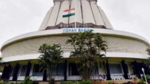 अमरावती शिक्षक मतदारसंघात शेवटच्या दिवशी २० नामांकन अर्ज ३१ उमेदवार रिंगणात