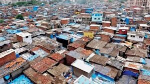 मुंबईतील झोपडपट्टी पुनर्विकासाला गती देण्याची तयारी; तज्ज्ञ समितीची पहिली बैठक
