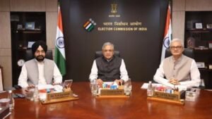 RTI Exposes EC Rift : निवडणूक आयोगातील अंतर्गत मतभेदांवर RTI मधून खुलासा दोन आयुक्तांची पत्रे अधिकृत नोंदीत