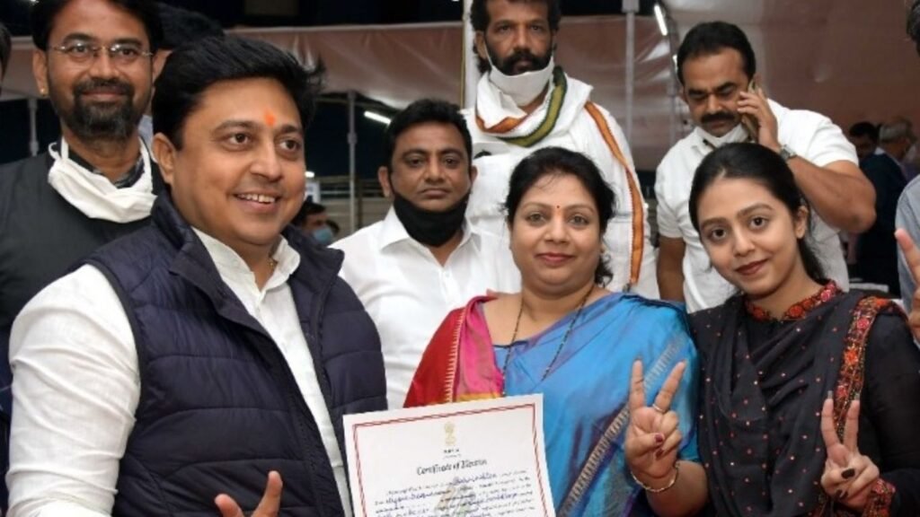 नागपूर पदवीधर मतदारसंघात काँग्रेसचे अभिजित वंजारी विजयी; भाजपला धक्का