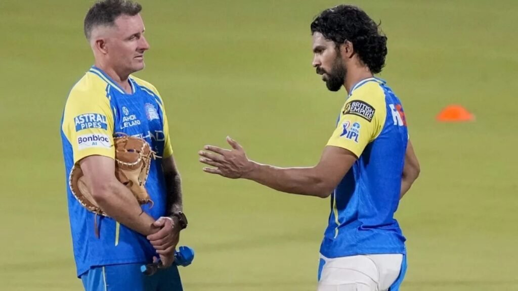 IPL 2027 पूर्वी CSK मध्ये मोठे बदल? मायकल हसी यांची एक्झिट, झहीर खानच्या एन्ट्रीची चर्चा