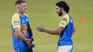 IPL 2027 पूर्वी CSK मध्ये मोठे बदल? मायकल हसी यांची एक्झिट, झहीर खानच्या एन्ट्रीची चर्चा